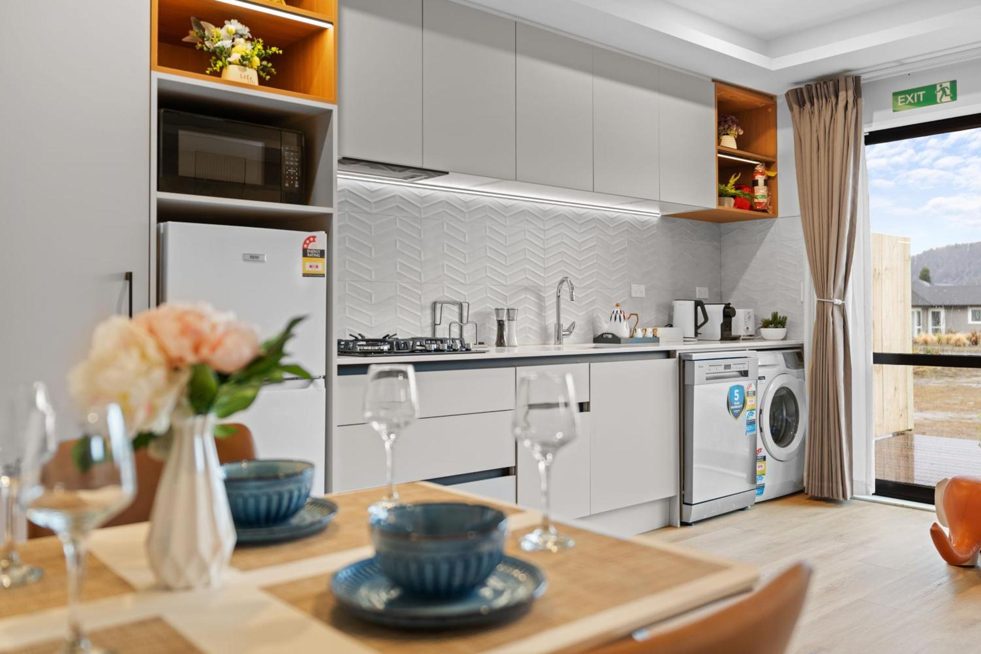 Sunshine Suites Лейк Текапо Екстериор снимка